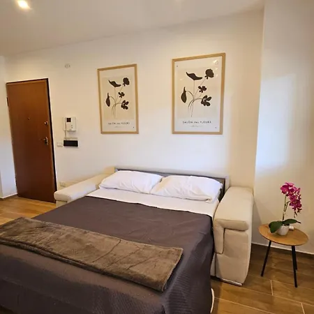 Alojamento de Acomodação e Pequeno-almoço Casa Del Centro